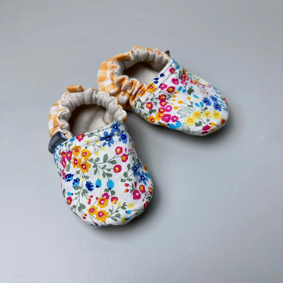 Bursts of Daffodil Baby Travel Set