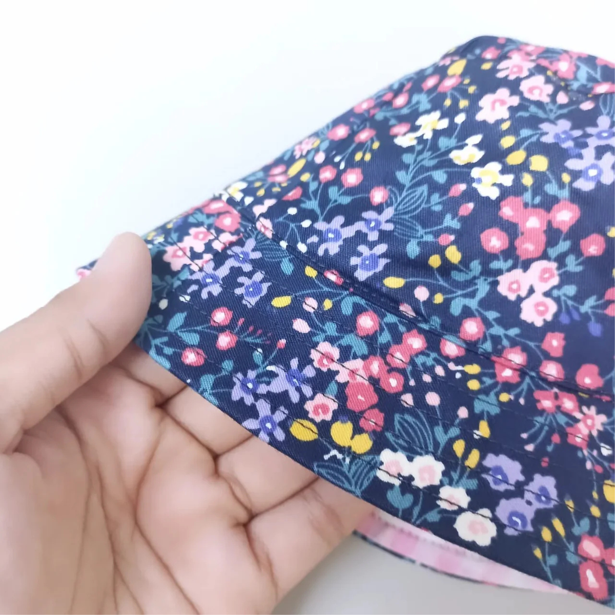 Daffodils Navy Bucket Hat
