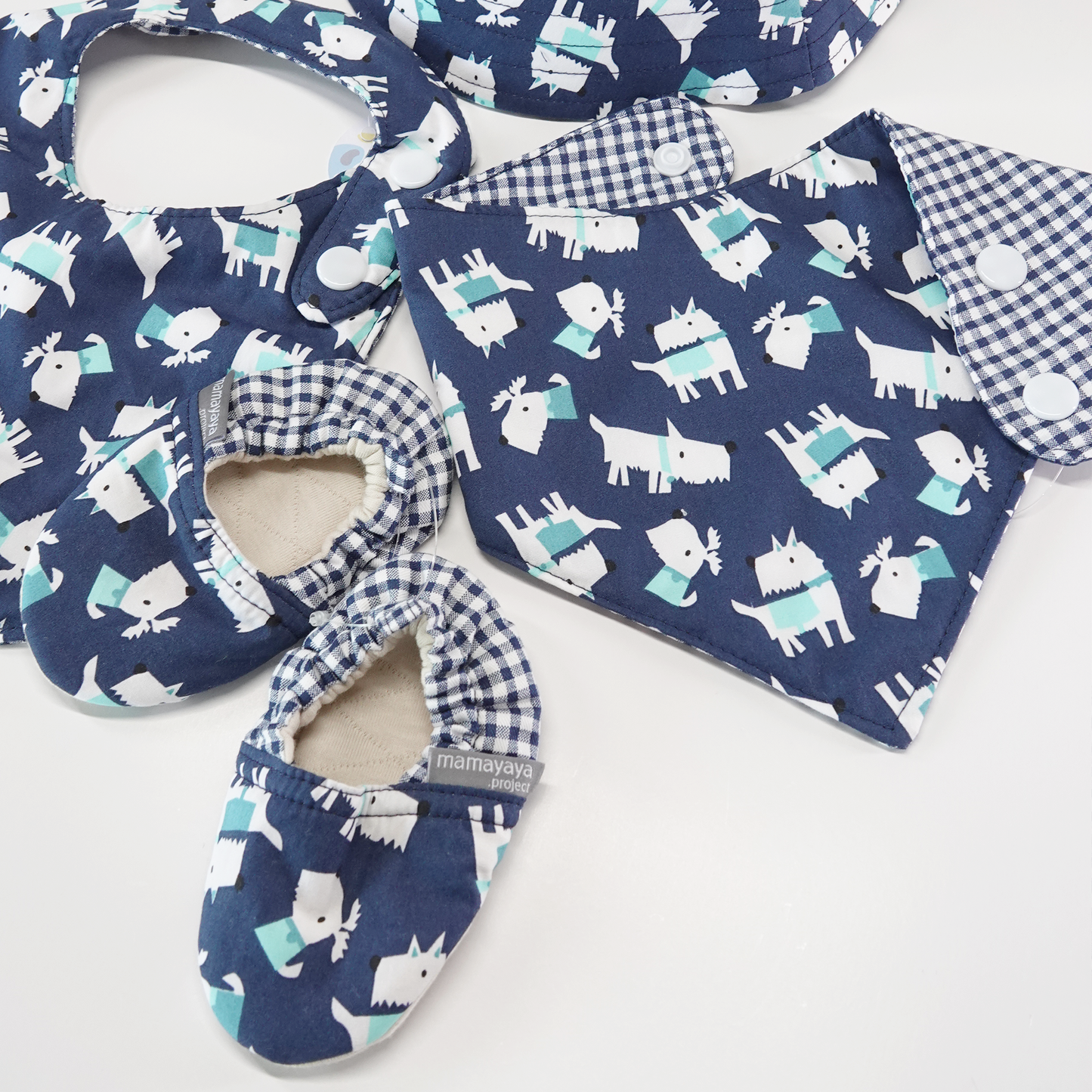 Clean Puppy Print Baby Bib Set
